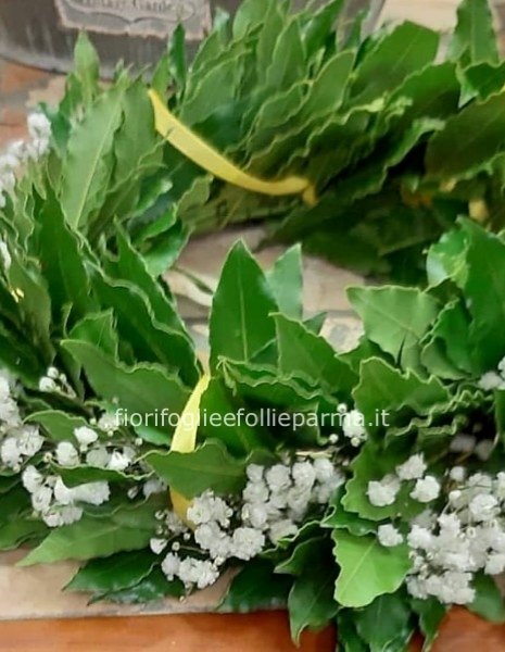 CORONCINA DI ALLORO CON GYPSOPHILA O BACCHE ROSSE
